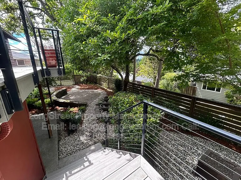 1243 SW Texas St — Photo 20