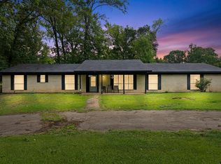 104 Timberlane Rd, Lone Star, TX 75668