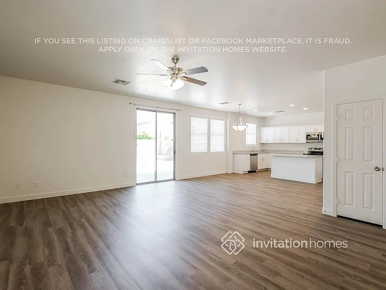 1806 E Patrick Ln — Photo 8