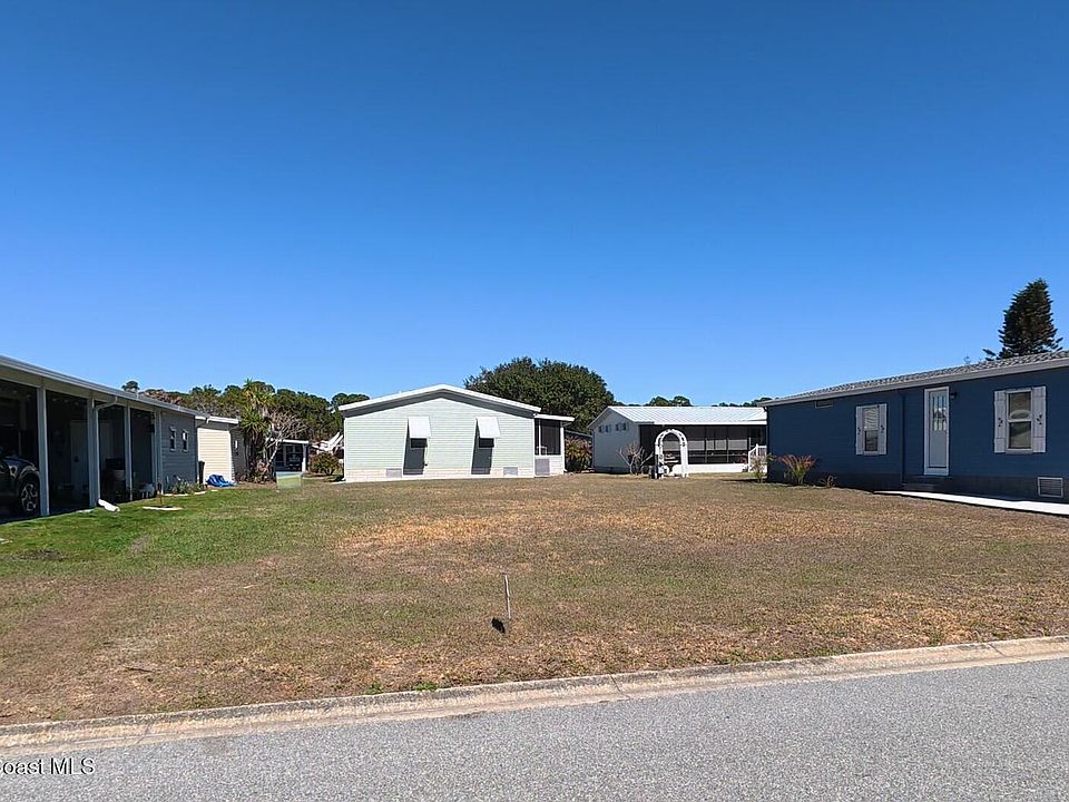 2nd image of 808 Lychee Dr