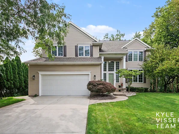 3315 Falcon Ridge Ct NE, Grand Rapids, MI 49525