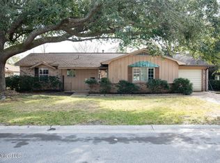 1721 Thomas Jefferson Dr, Biloxi, MS 39531