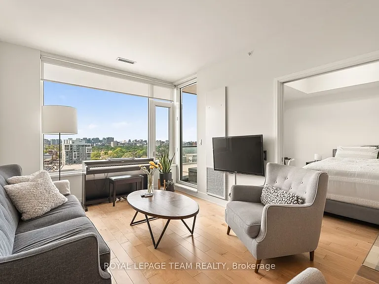 1035 Bank St #1504 — Photo 10