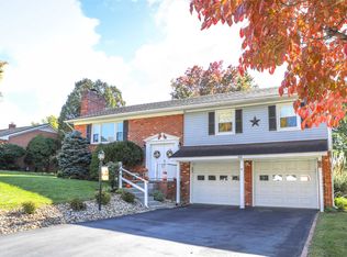 104 Country Lodge Rd, Waynesboro, VA 22980