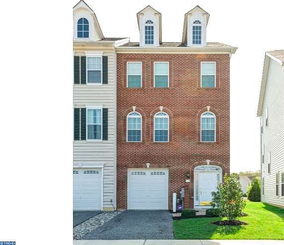 1st image of 853 Hubble Ave