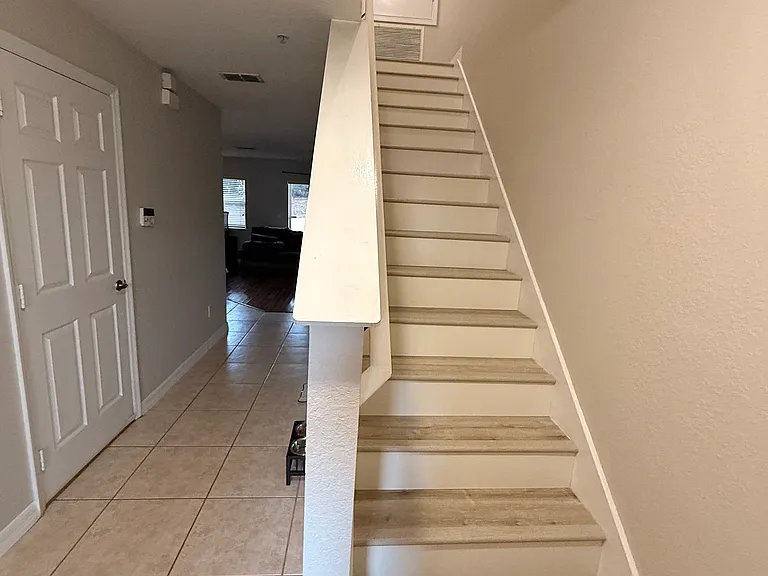 297 Sterling Springs Ln — Photo 6