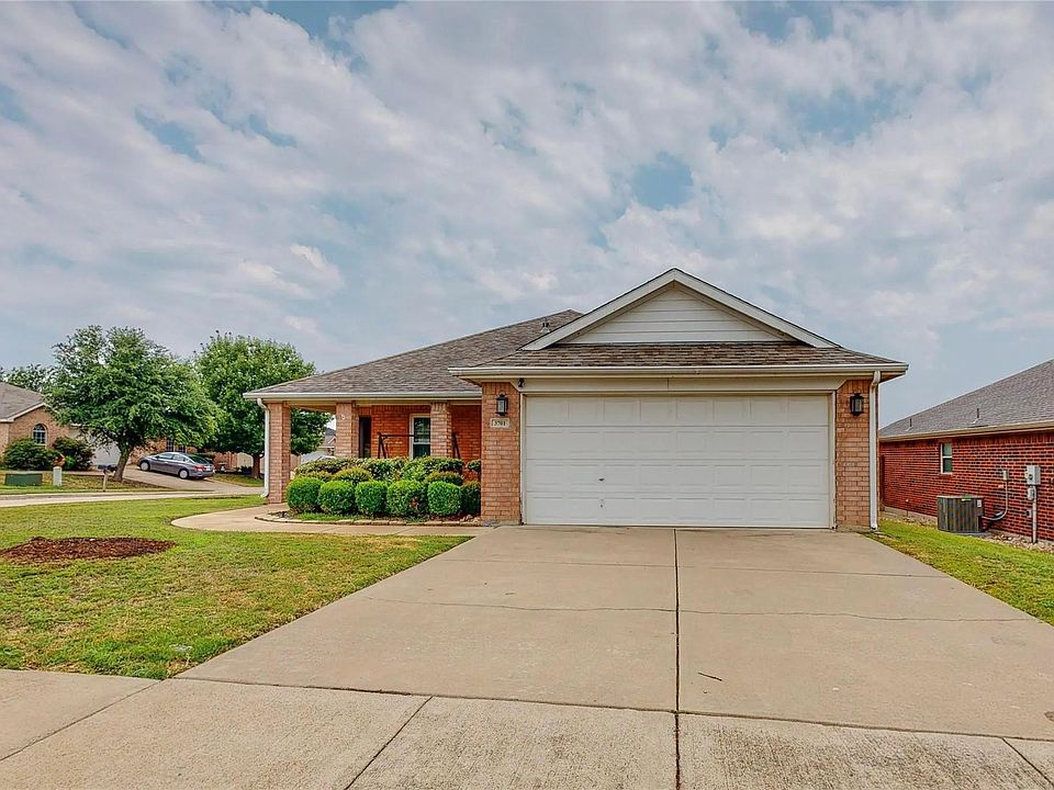 1st image of 3701 Hazel Dr