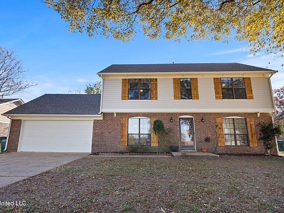 2nd image of 851 Birchfield Pl
