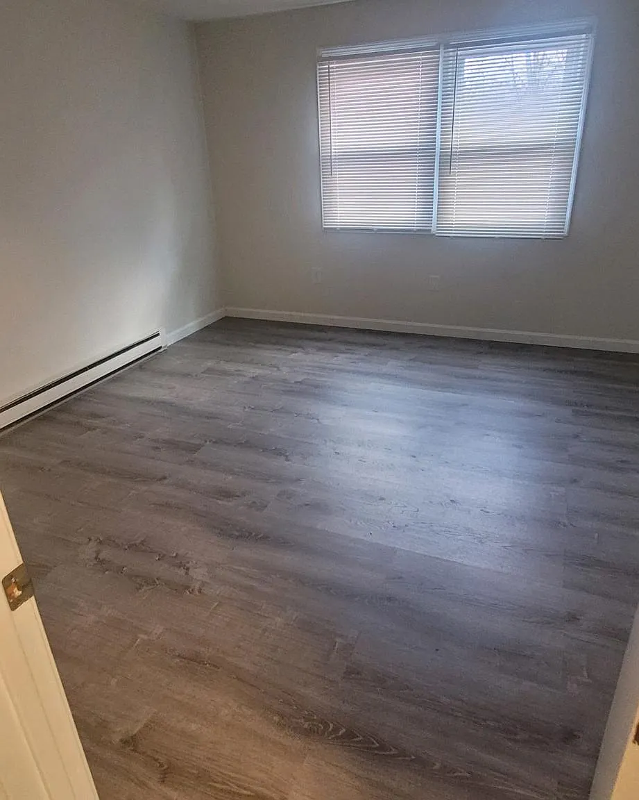 22 Inverness Ave — Photo 3
