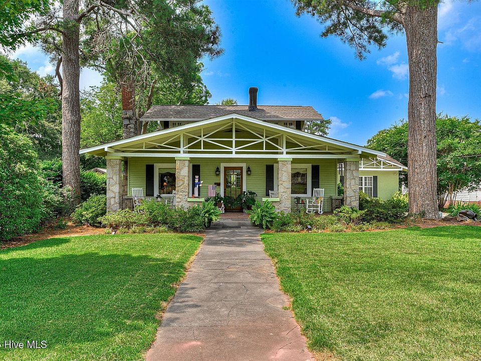 1st image of 418 E Robert Toombs Avenue
