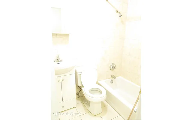 Rented by Douglas Elliman | media 15