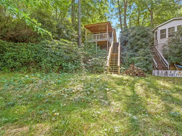 110 Laurelwood Ct, Boone, NC 28607