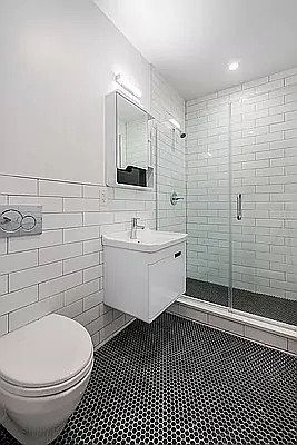 5th image of 116 Saint Marks Pl APT 6
