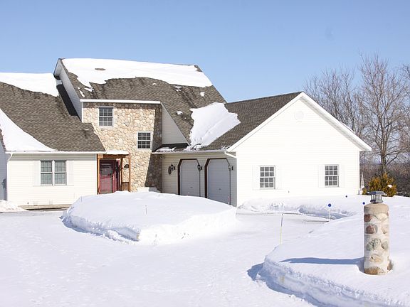 4th image of 872 Benoy Dr