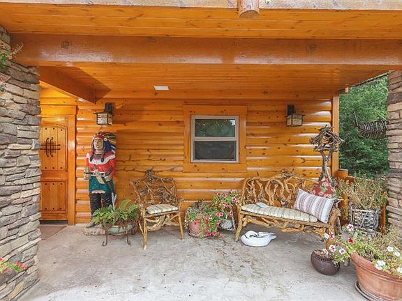 3rd image of 53950 Dogwood Creek Dr