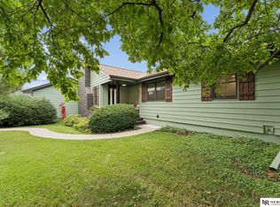 445 S 85th St, Omaha, NE 68114