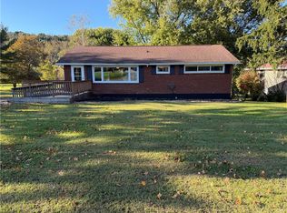 1049 School Rd, Leechburg, PA 15656