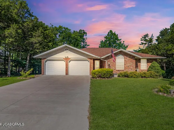 908 Nieman Rd, Holts Summit, MO 65043