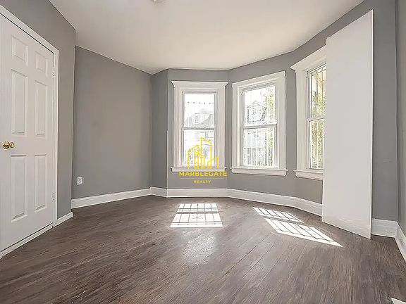 4th image of 274 S 11th St #22