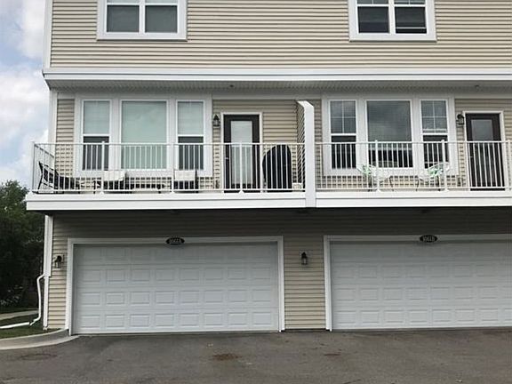 5th image of 1061 N Sherman Dr