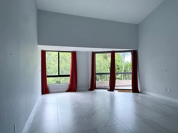 730 Coral Way APT 302, Coral Gables, FL 33134
