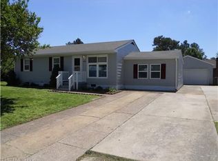 909 Haledon Rd, Chesapeake, VA 23320