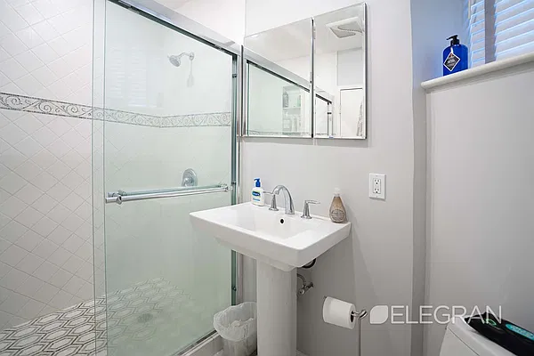 Rented by (Legacy) Elegran | media 6
