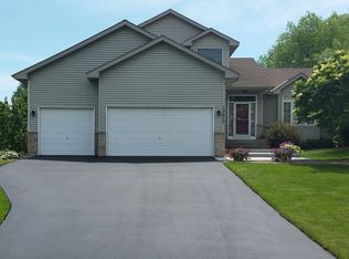 13615 58th Ave N, Plymouth, MN 55446