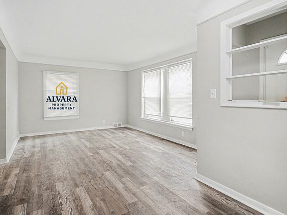 4th image of 17145 Evergreen Rd