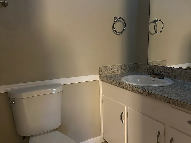 1114 Wintergreen Ct — Photo 7