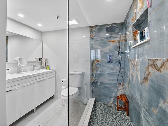 3rd image of 6815 Willow Wood Drive #4073