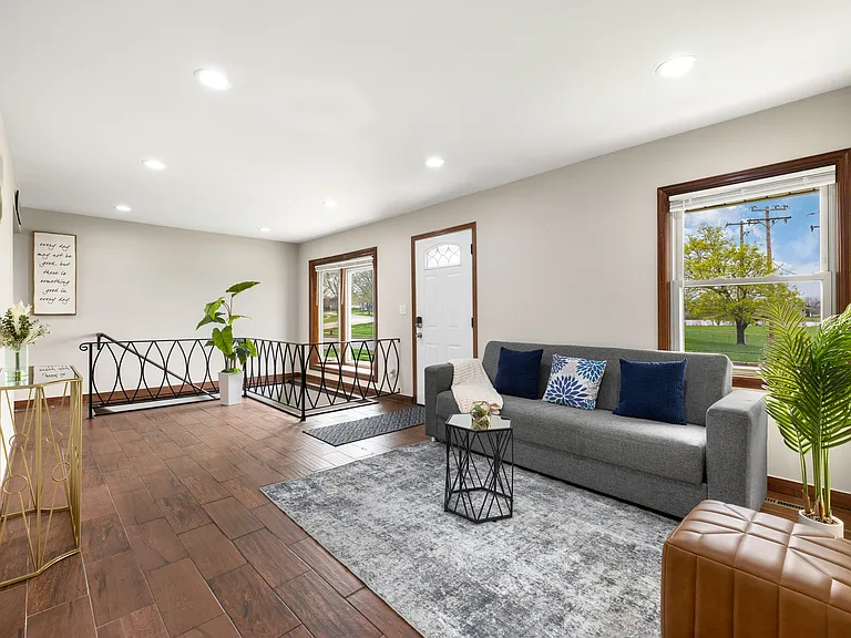 119 W Green Meadows Blvd — Photo 36