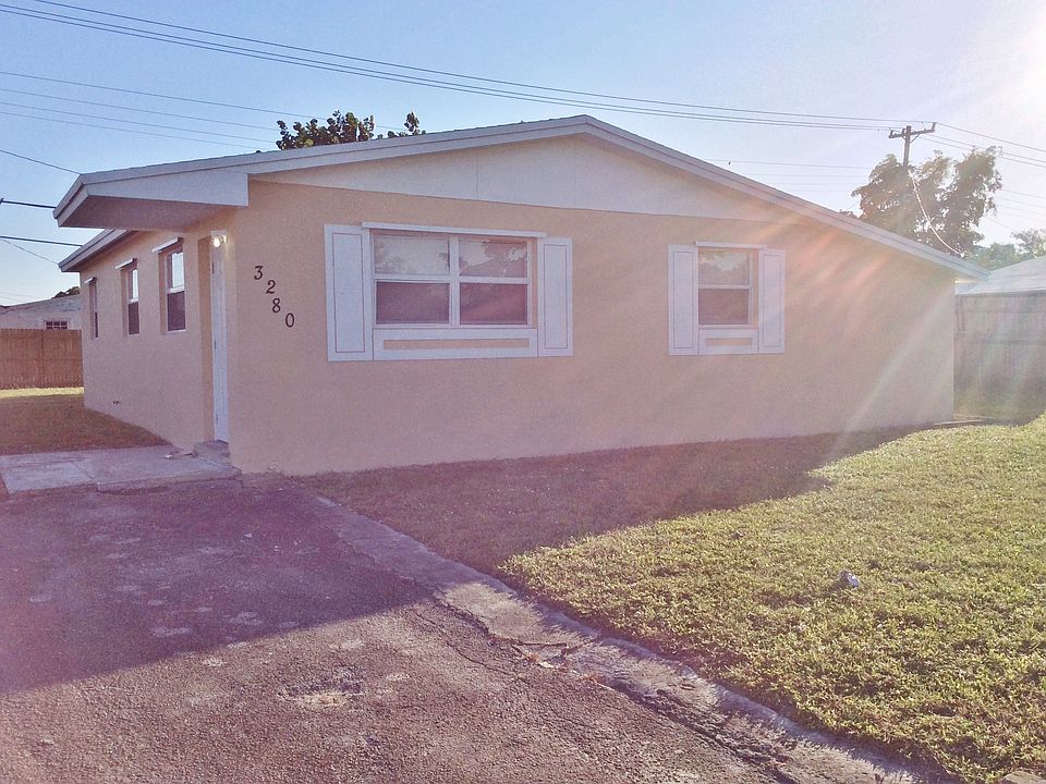 1st image of 3280 NW 209th Ter