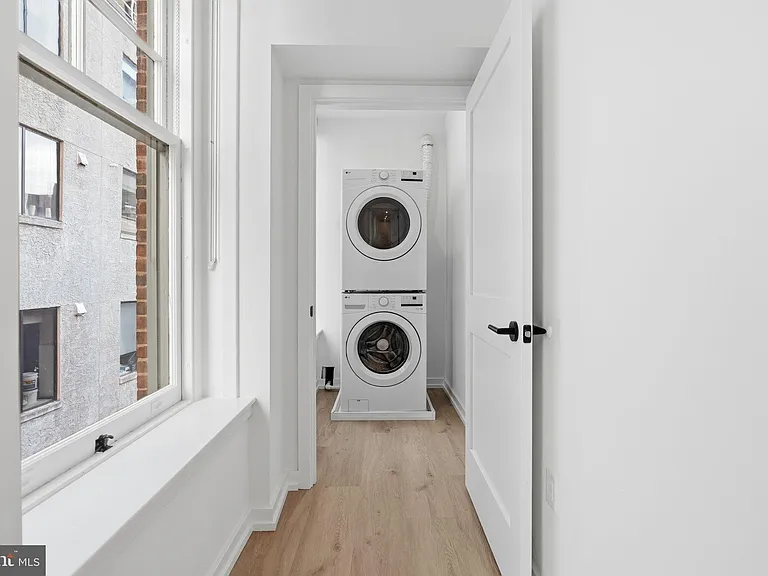 1232 Chancellor St #3C — Photo 11