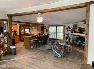 246 RAINBOW Drive, Hawthorne, FL 32640