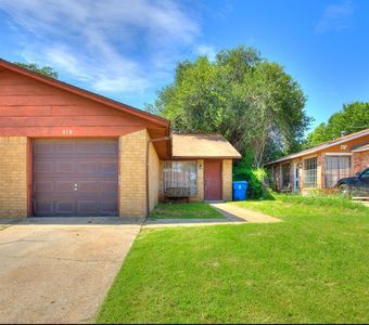218 Windsor Way, Midwest City, OK, 73110