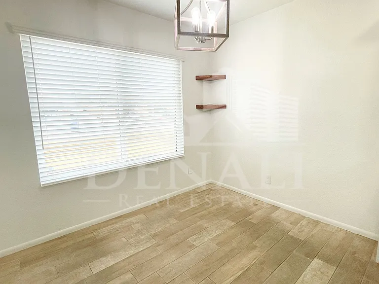 423 S Terry Ln — Photo 6