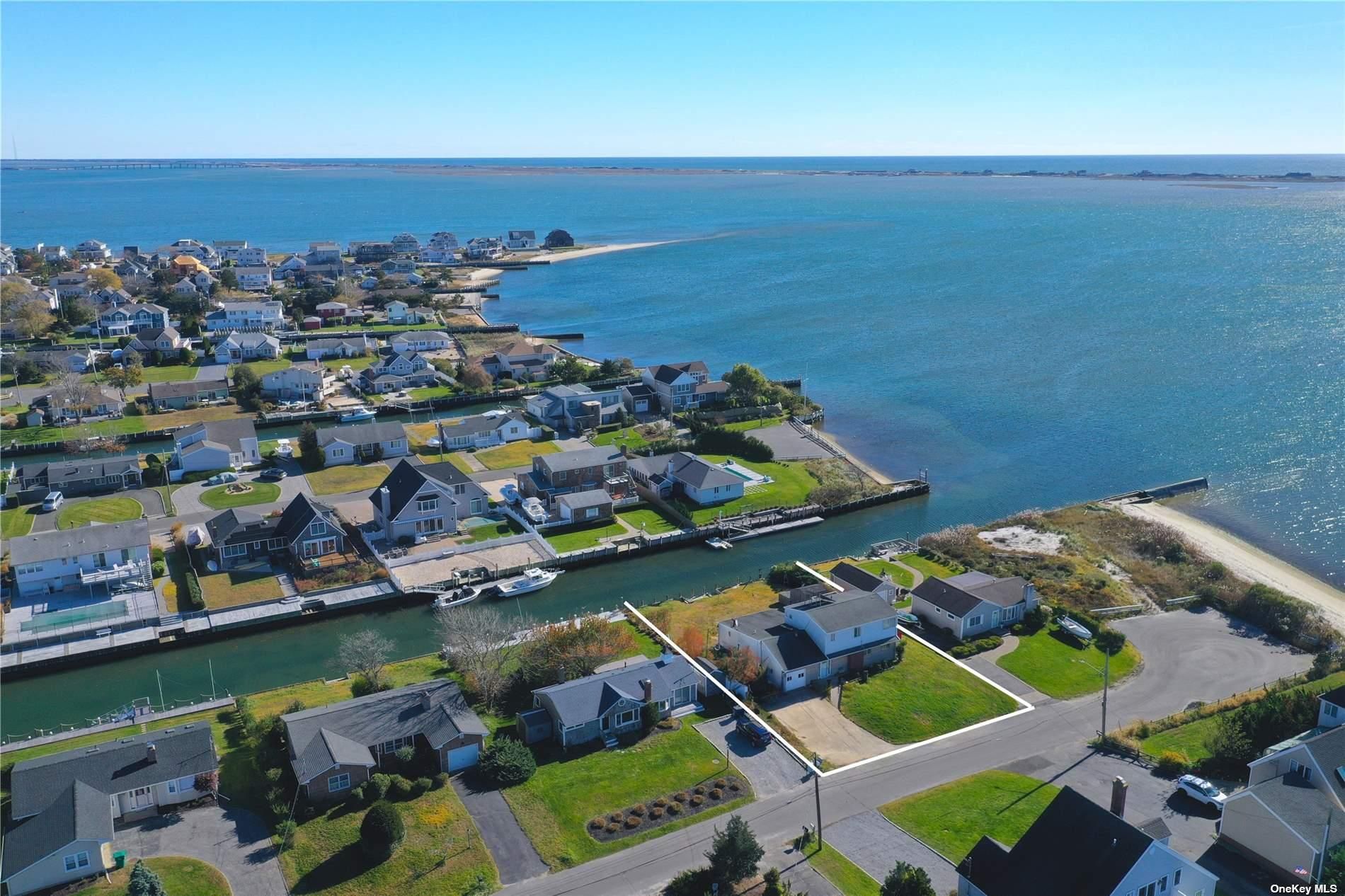 39 Barracuda Rd in East Quogue Out East