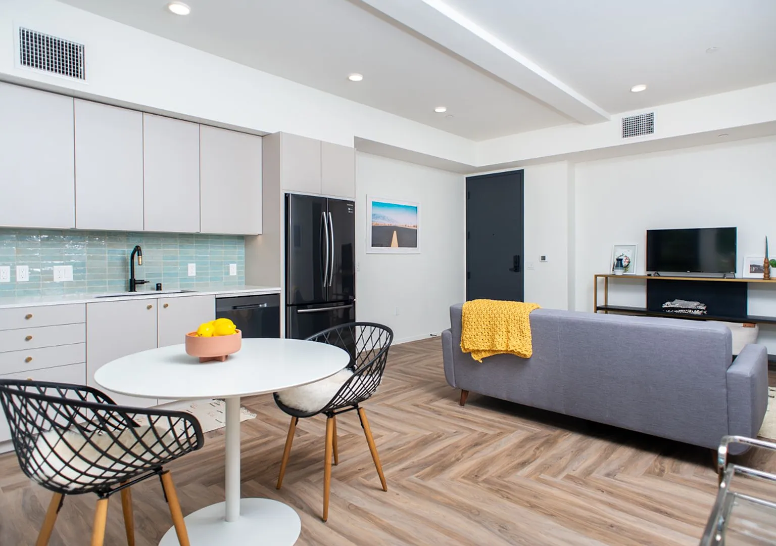 The Collins - Residential/Hillcrest — Photo 3