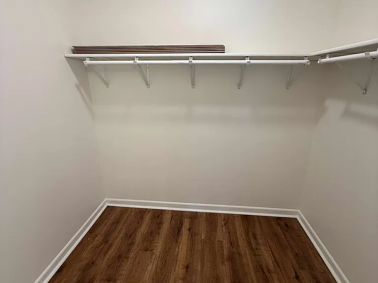 610 Clarendon Dr — Photo 15