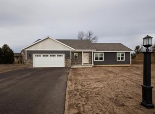 744 Red Sunset Ct, Plover, WI 54467