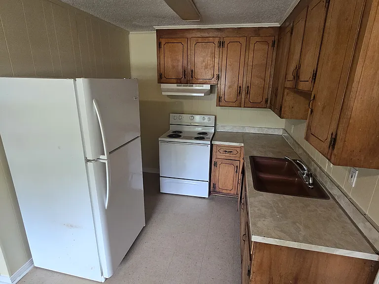 806 S Ussery St — Photo 7
