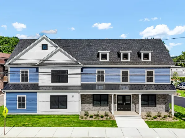 68 Whiting St #1A, Plainville, CT 06062