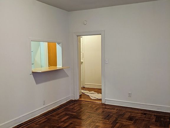 5th image of 28-05 23rd St #1E