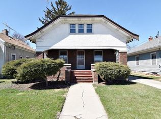 24 N Lincolnway, North Aurora, IL 60542