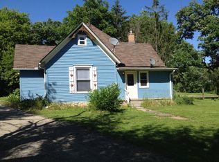 5N571 Hanson Rd, St Charles, IL 60175