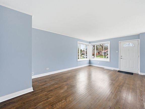 4th image of 14424 University Ave