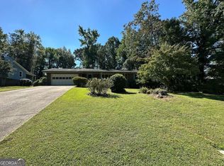 5377 Rockmoor Dr, Stone Mountain, GA 30088
