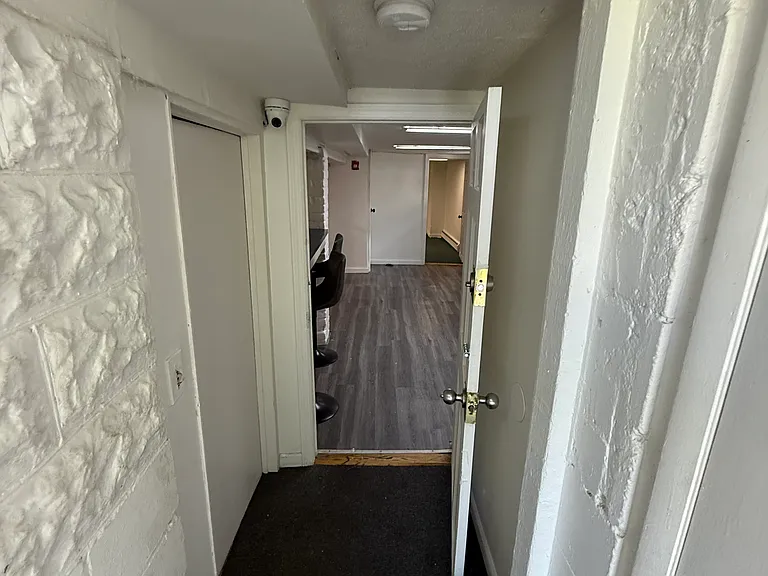 142 Kearney St #B — Photo 13