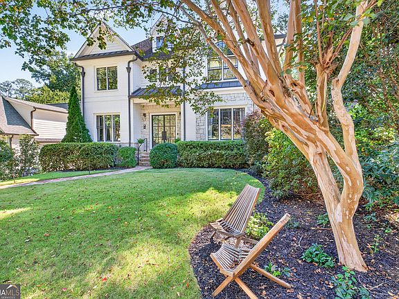 4th image of 351 Valley Brook Dr NE